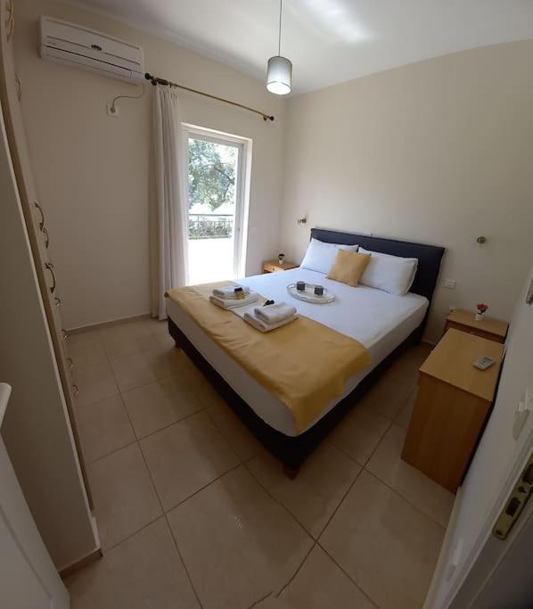 Olivo Nydri Apartment Bagian luar foto